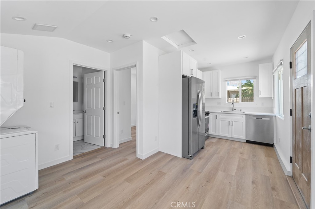 18656 Runnymede Street Reseda, CA 91335 - Photo 36 of 58