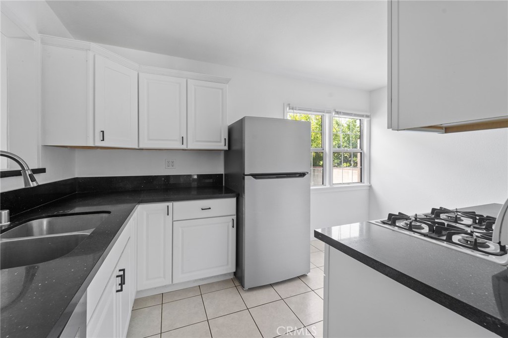 18656 Runnymede Street Reseda, CA 91335 - Photo 46 of 58