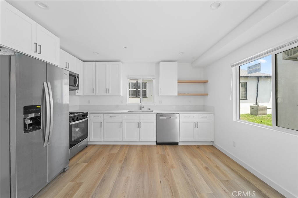 18656 Runnymede Street Reseda, CA 91335 - Photo 7 of 58