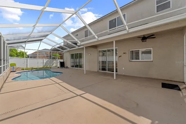 a view of a house with a garage