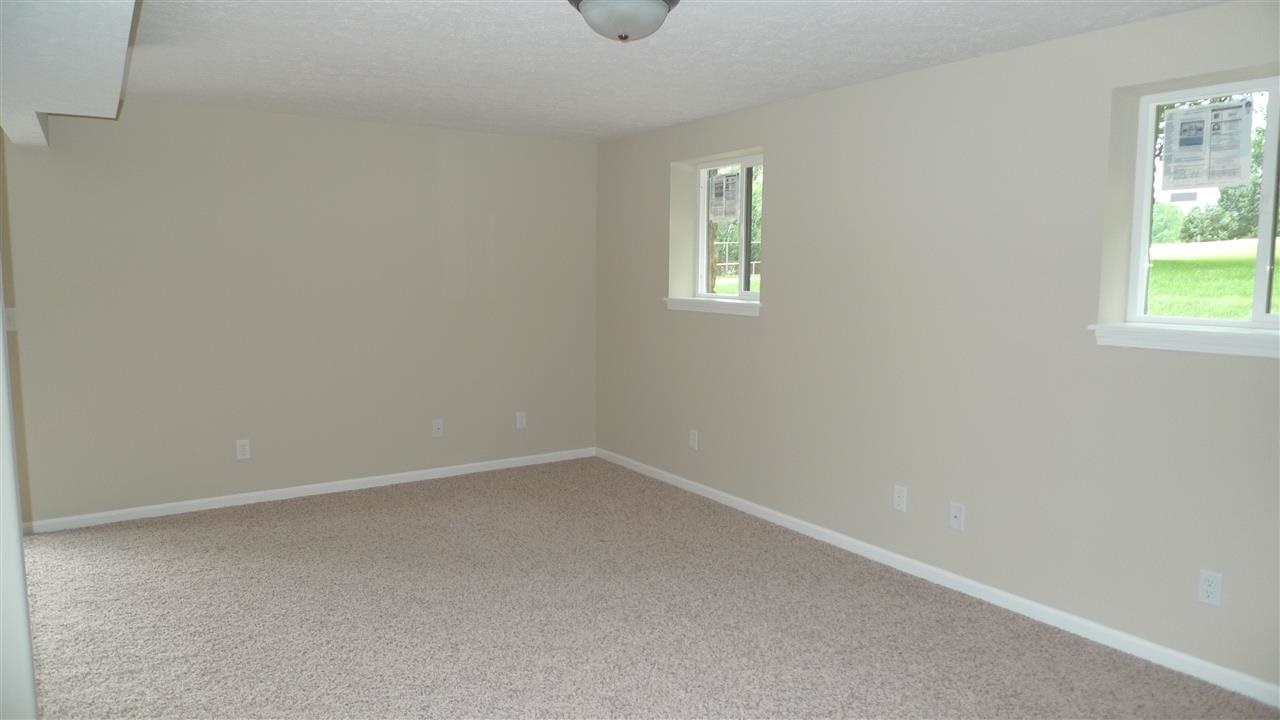 8011 South Zikes Road Bloomington, IN 47401 - Photo 8 of 21 Gallery Image 8