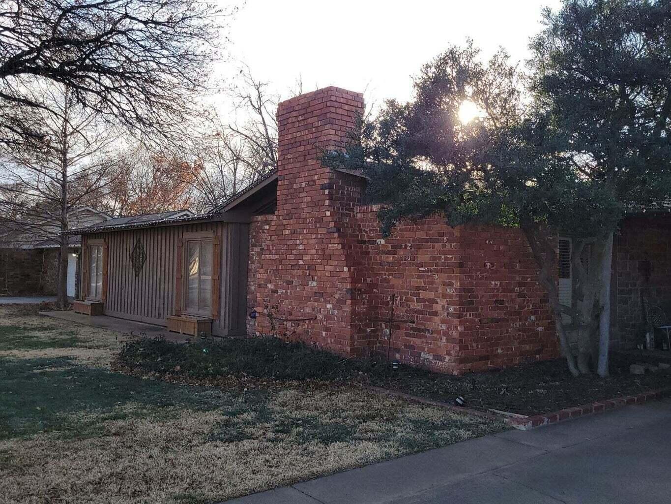 1111 Holliday Drive Plainview, TX 79072 - Photo 2 of 24 2