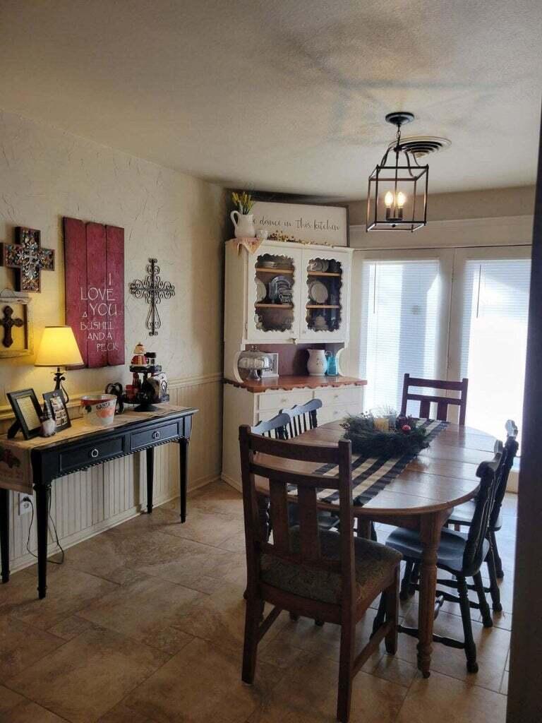 1111 Holliday Drive Plainview, TX 79072 - Photo 6 of 24 6