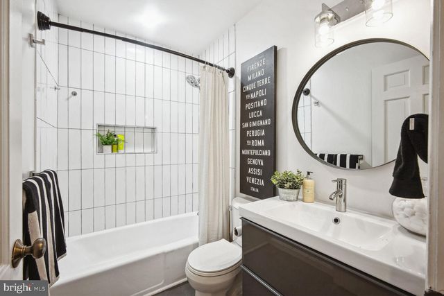 $725,000 | 6008 Hardwick Place, Falls Church, VA 22041