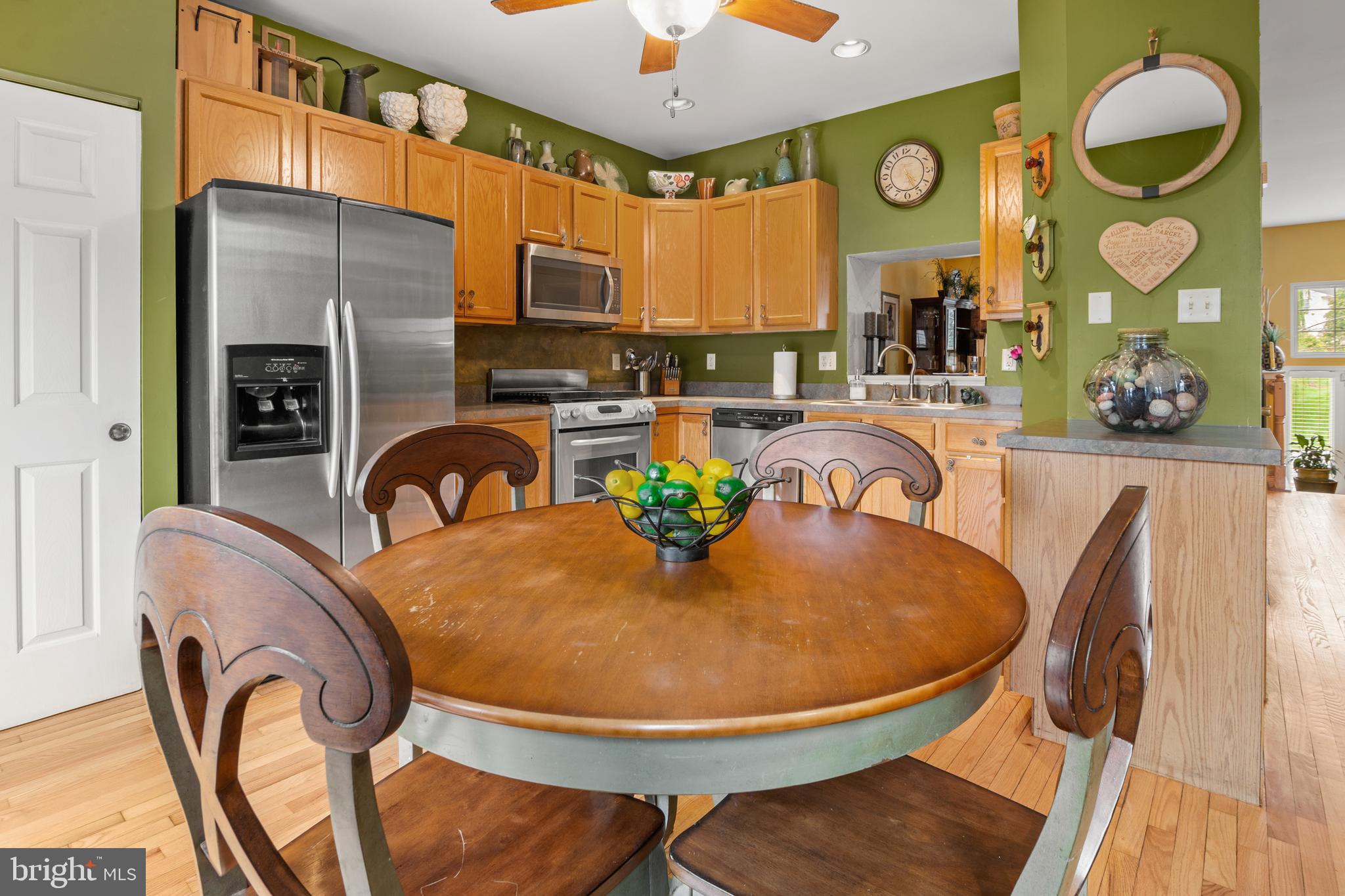 7207 Solar Walk Columbia, MD 21046 - Photo 23 of 56