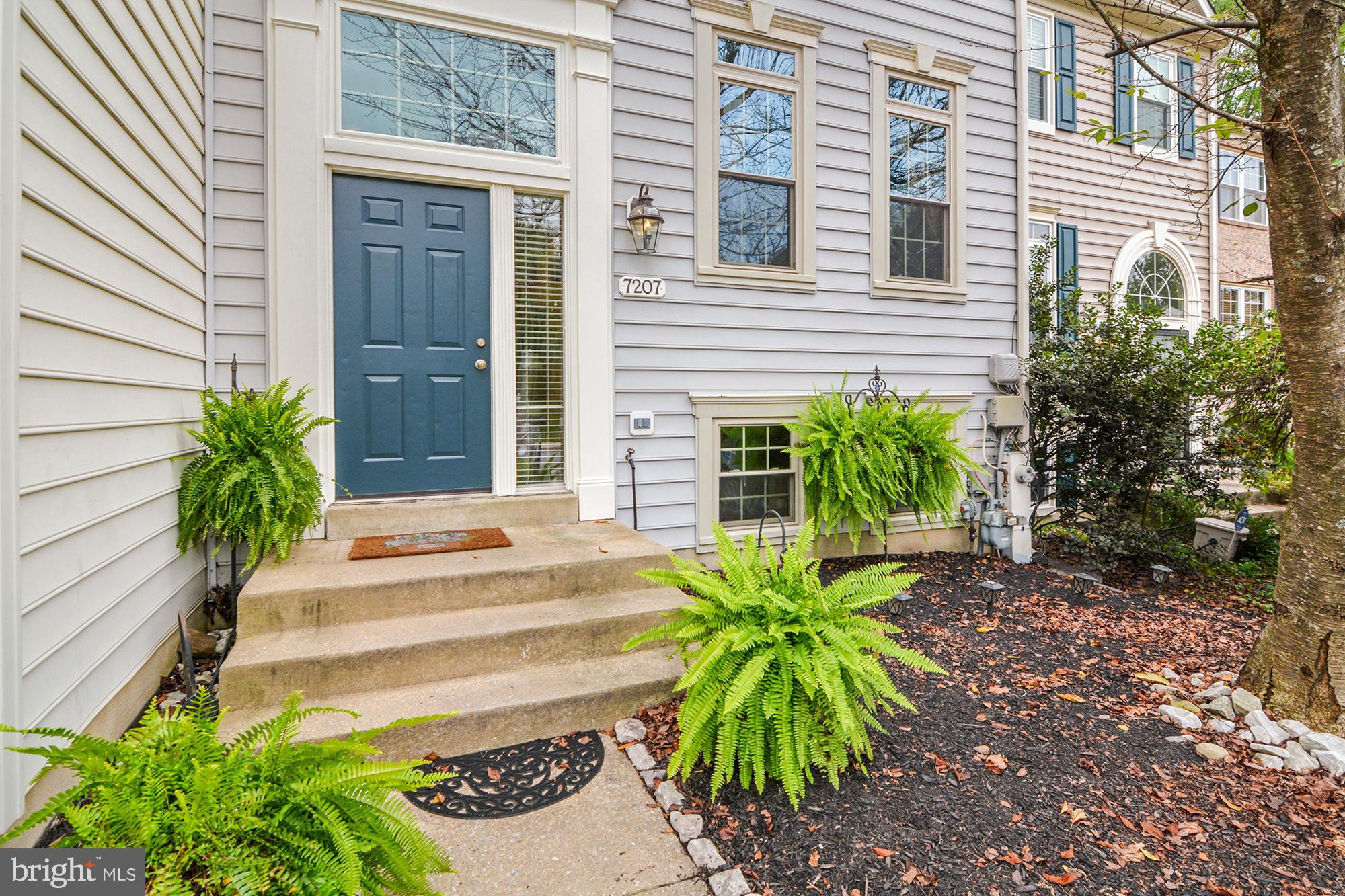 7207 Solar Walk Columbia, MD 21046 - Photo 3 of 56