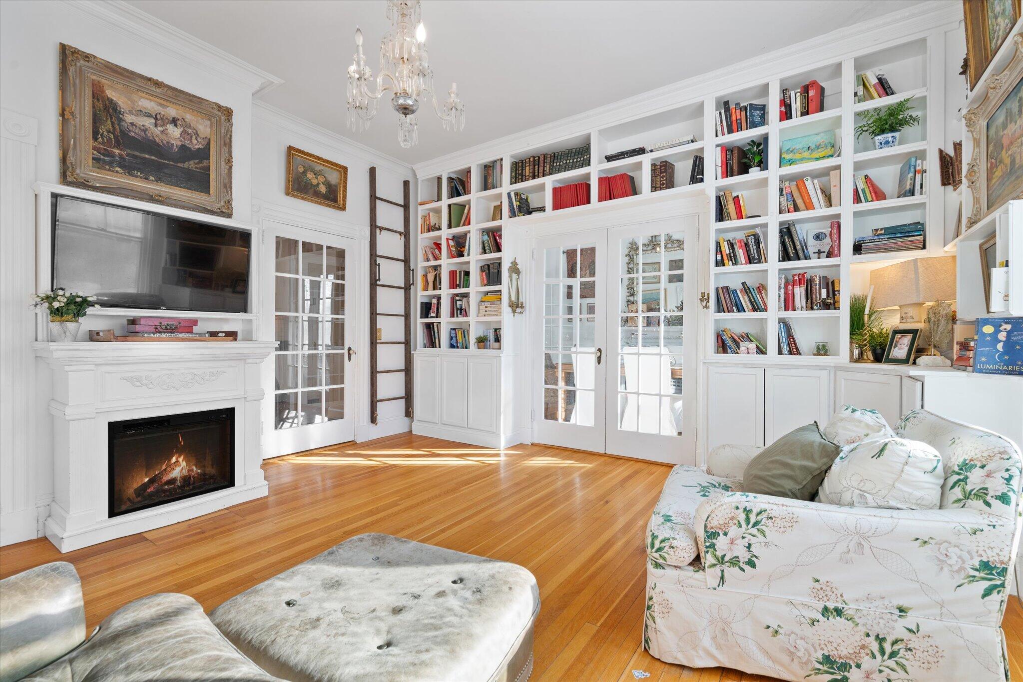 431 Hammond Street Bangor, ME 04401 - Photo 14 of 75 33-Library