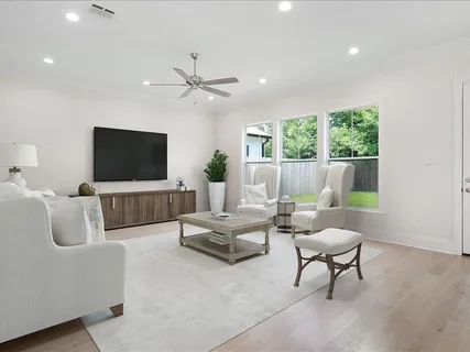 $690,000 | 14 Magnolia Place, Jefferson, LA 70121