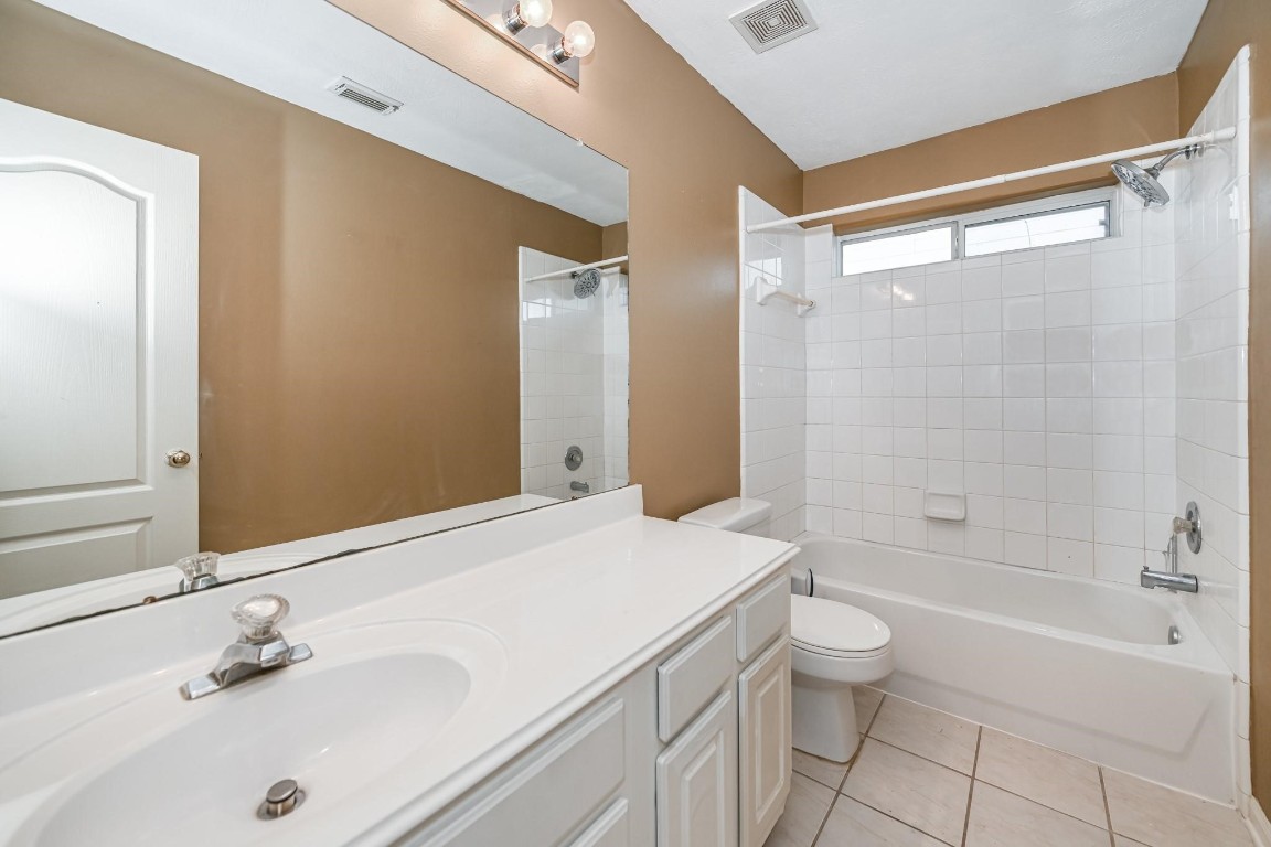 10002 Forest Spring Lane Pearland, TX 77584 - Photo 11 of 18