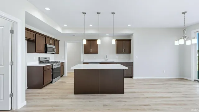 $384,900 | 1333 Zenos Boulevard, Fort Wayne, IN 46818