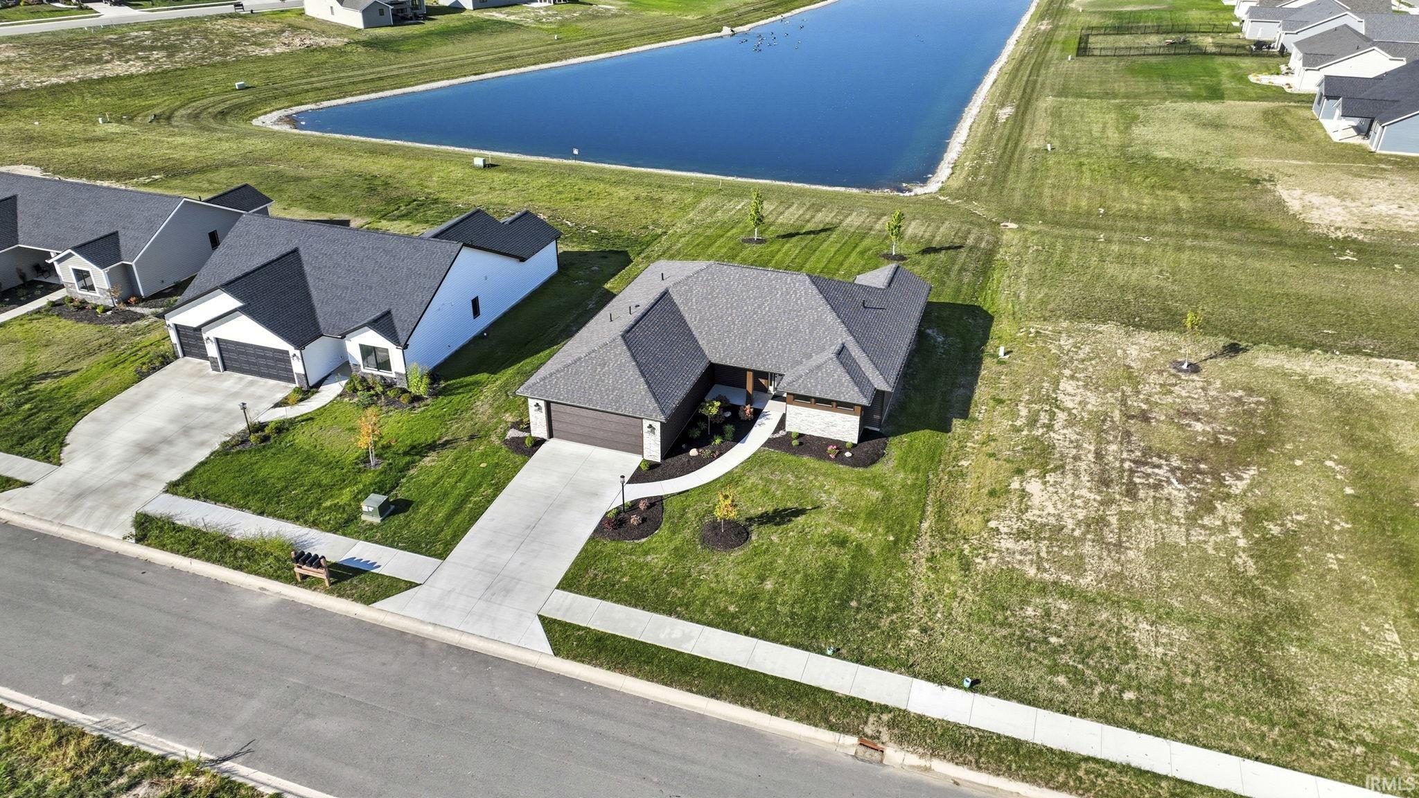 1333 Zenos Boulevard Fort Wayne, IN 46818 - Photo 2 of 36