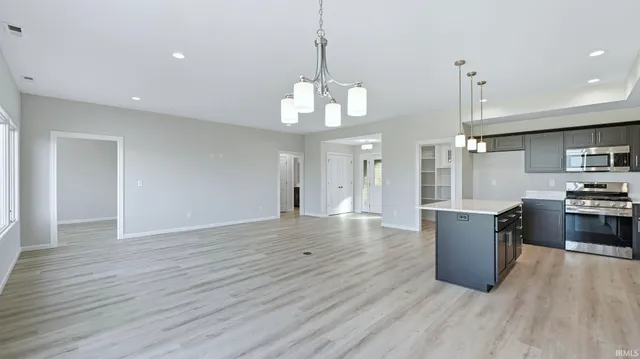 $384,900 | 1333 Zenos Boulevard, Fort Wayne, IN 46818