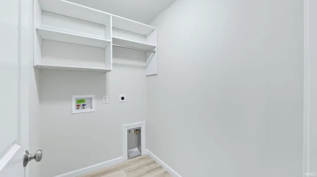 $384,900 | 1333 Zenos Boulevard, Fort Wayne, IN 46818