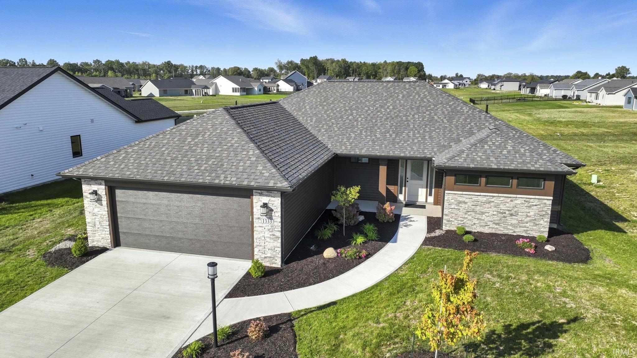 1333 Zenos Boulevard Fort Wayne, IN 46818 - Photo 3 of 36