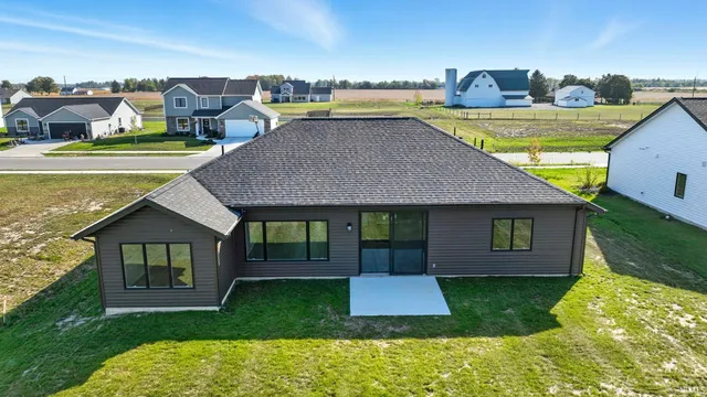 $384,900 | 1333 Zenos Boulevard, Fort Wayne, IN 46818