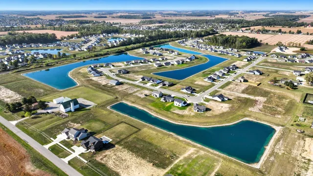 $384,900 | 1333 Zenos Boulevard, Fort Wayne, IN 46818