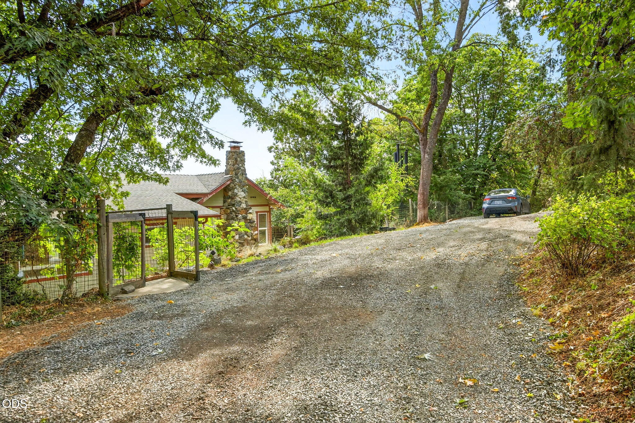 6577 Adams Road Talent, OR 97540 - Photo 7 of 100
