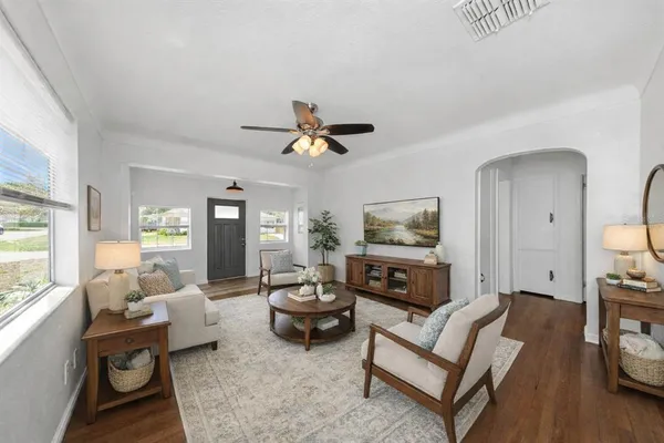 $365,000 | 2545 32nd Avenue North, St. Petersburg, FL 33713