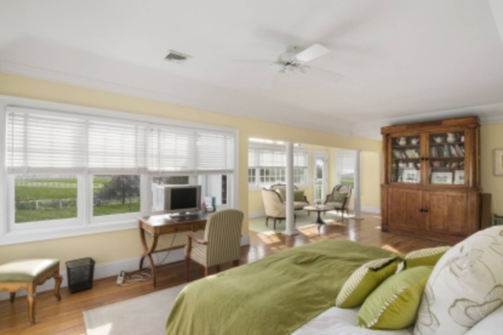 32 Meadow Court Bridgehampton, NY 11932 - Photo 5 of 15