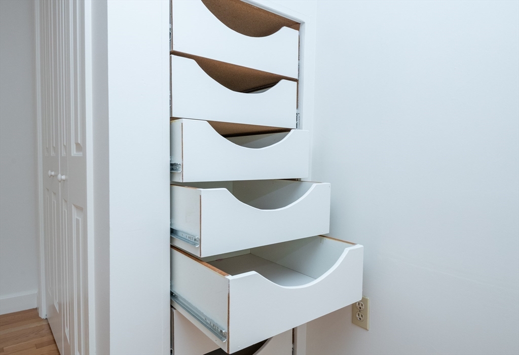 6 Island Park Road Ipswich, MA 01938 - Photo 29 of 41 a utility room with dryer and washer