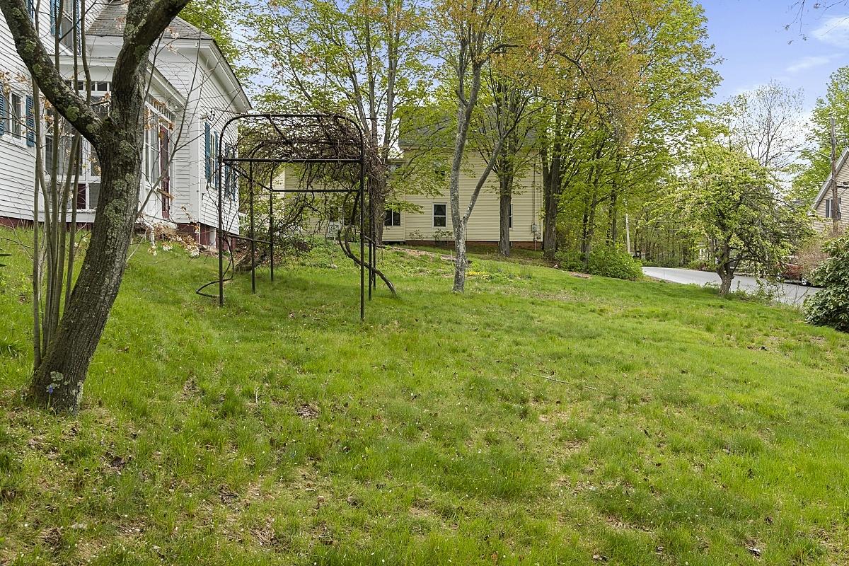 92 Sullivan Street Berwick, ME 03901 - Photo 35 of 43 92 Sullivan Street Berwick Maine_0046_ML