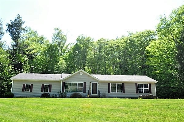 102 Four Rod Road Rochester, NH 03867 - Photo 2 of 24