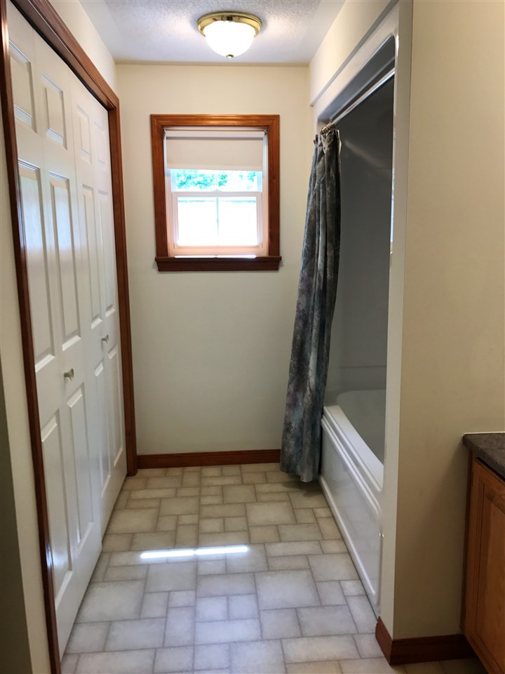 102 Four Rod Road Rochester, NH 03867 - Photo 13 of 24