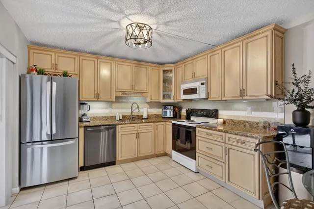 $280,000 | 5612 Southeast Riverboat Drive, Unit 104, Stuart, FL 34997