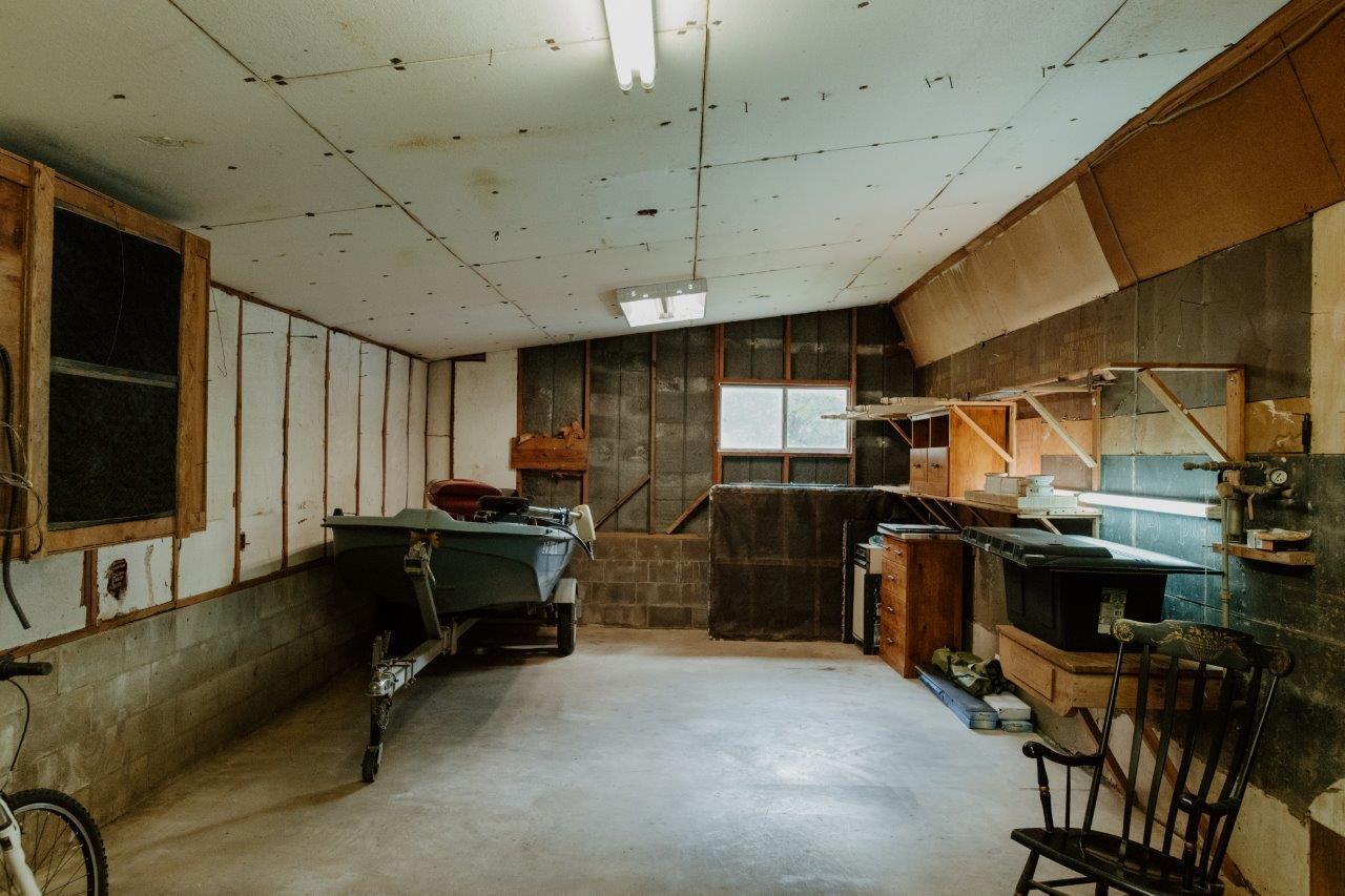 202 Keith Road Tunnel Hill, GA 30755 - Photo 18 of 100 Tandem Garage
