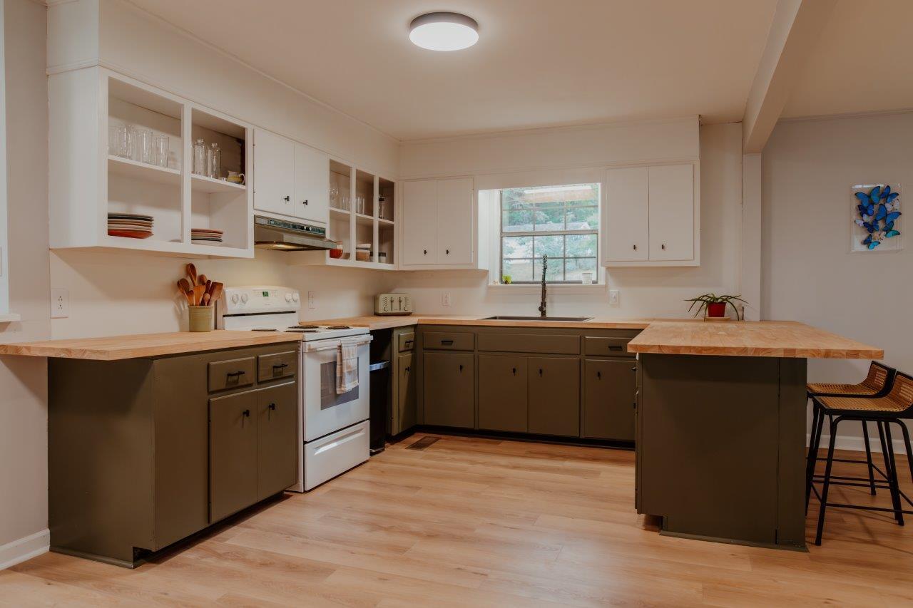 202 Keith Road Tunnel Hill, GA 30755 - Photo 29 of 100 Kitchen
