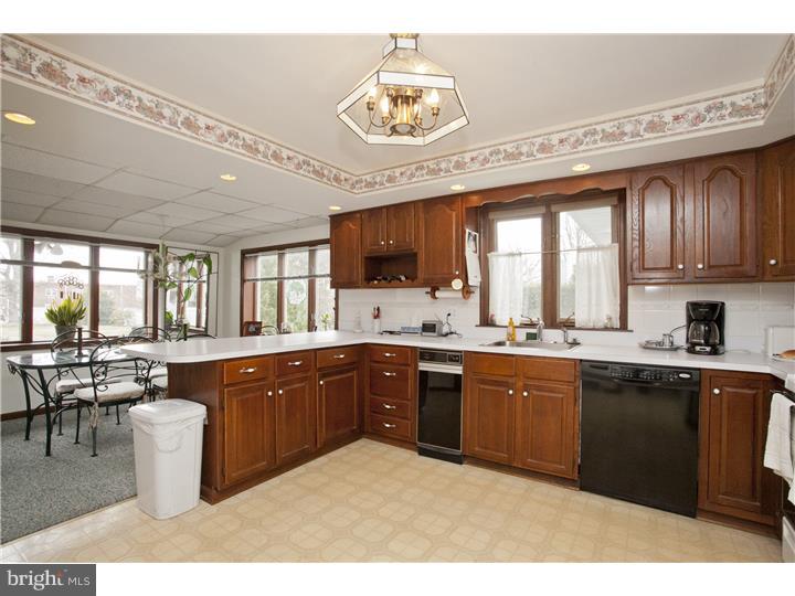 6 Brookhaven Road Wallingford, PA 19086 - Photo 6 of 25 Kitchen
