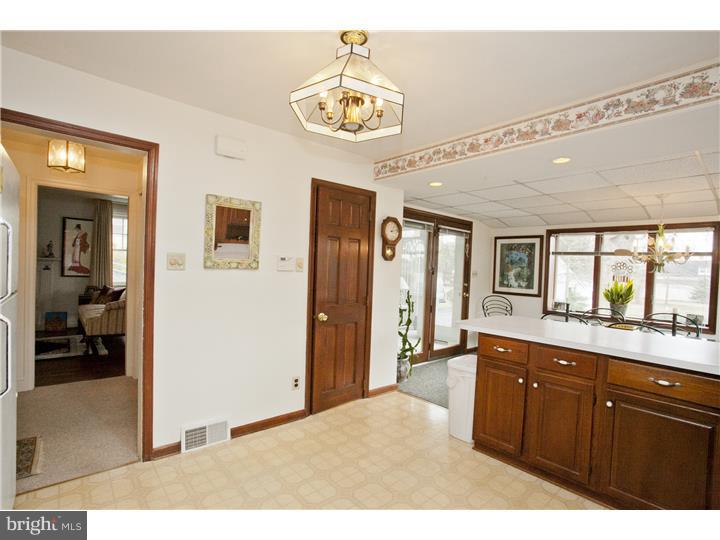 6 Brookhaven Road Wallingford, PA 19086 - Photo 8 of 25 Kitchen