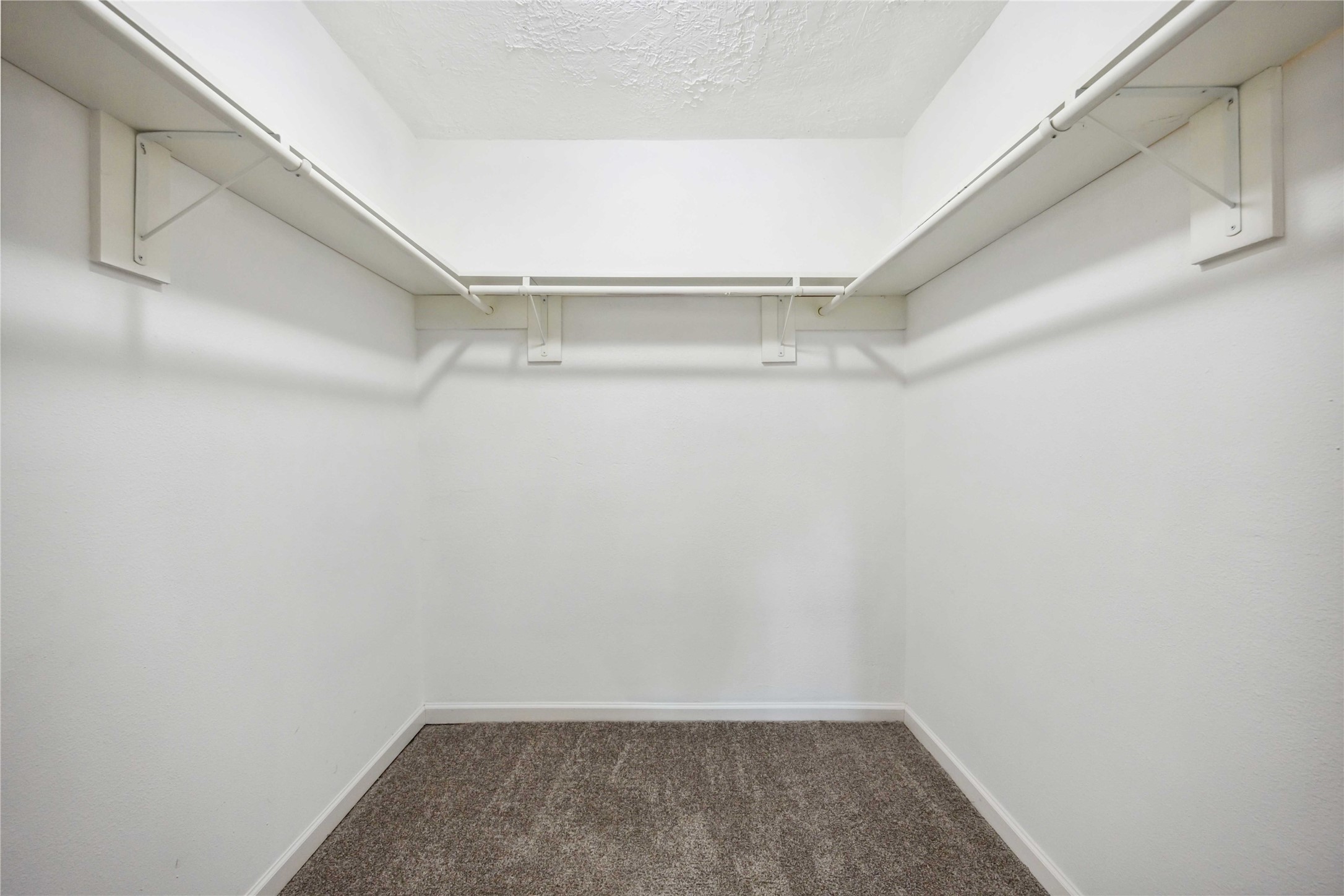 7150 Mobud Drive Houston, TX 77074 - Photo 15 of 29 a view of a room with shelf