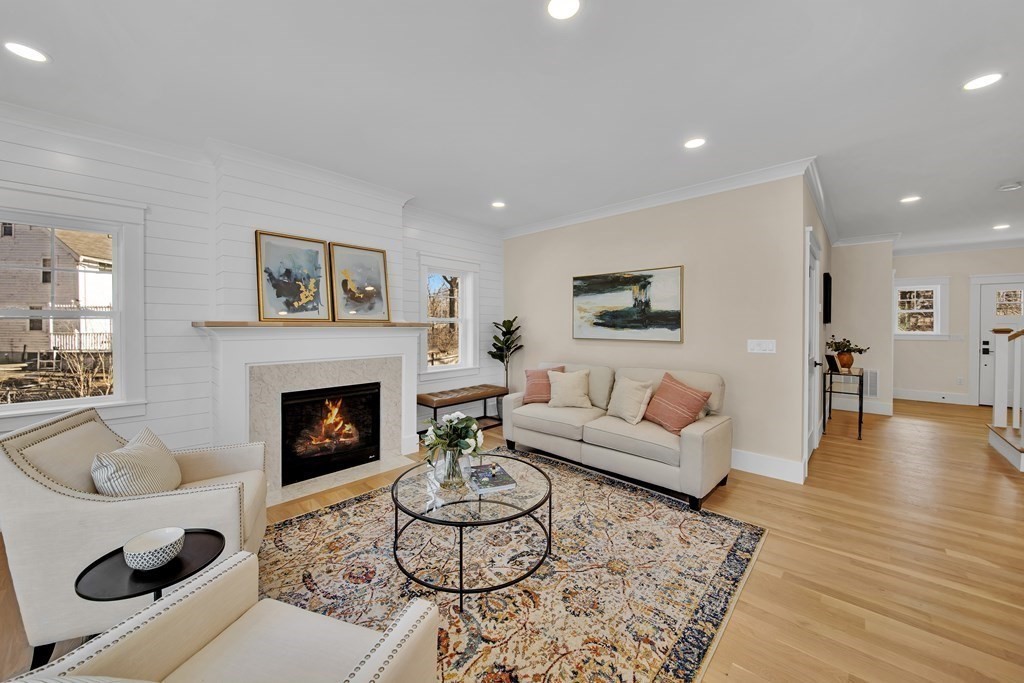 401 Albemarle Road, Unit 2 Newton, MA 02460 - Photo 11 of 42