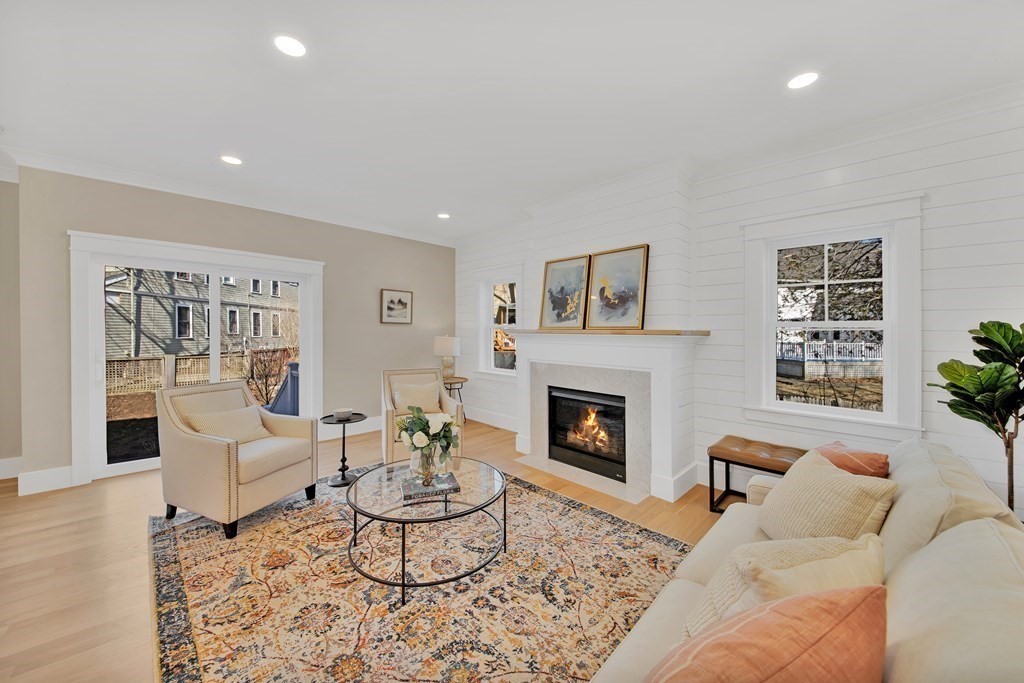 401 Albemarle Road, Unit 2 Newton, MA 02460 - Photo 12 of 42