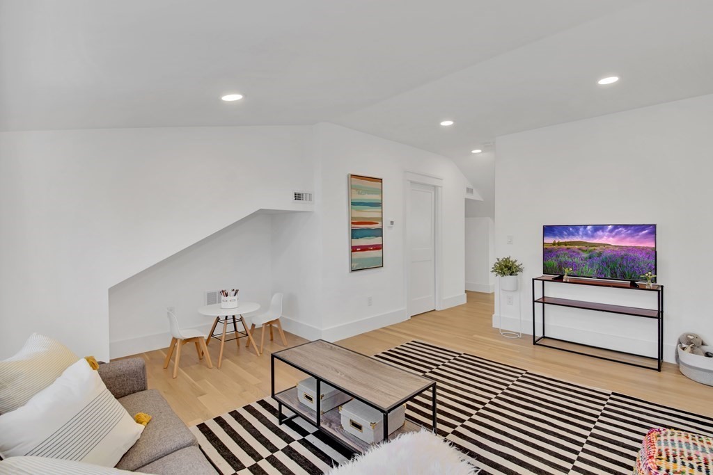 401 Albemarle Road, Unit 2 Newton, MA 02460 - Photo 33 of 42