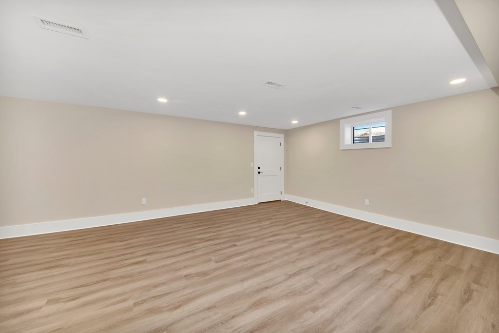 401 Albemarle Road, Unit 2 Newton, MA 02460 - Photo 35 of 42