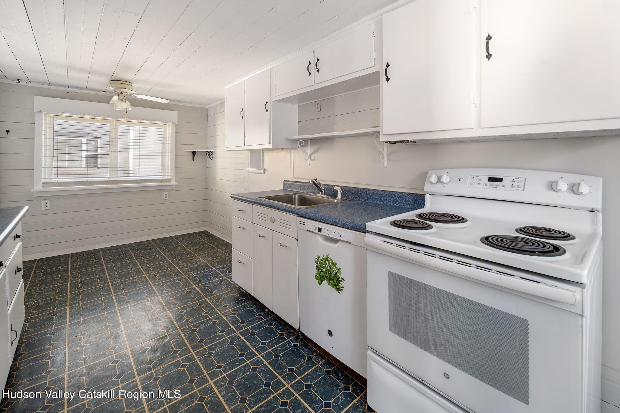 232 Main Street Middleburgh, NY 12122 - Photo 21 of 62 21-232MainSt_18