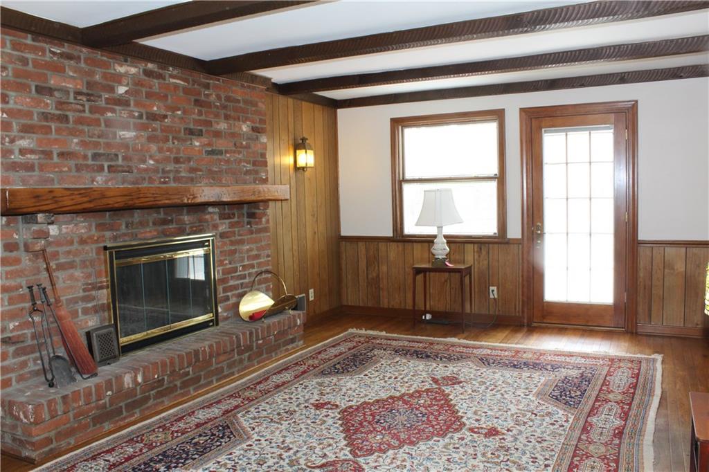 197 Seegar Road Pittsburgh, PA 15241 - Photo 11 of 25 Family room with access to the deck.