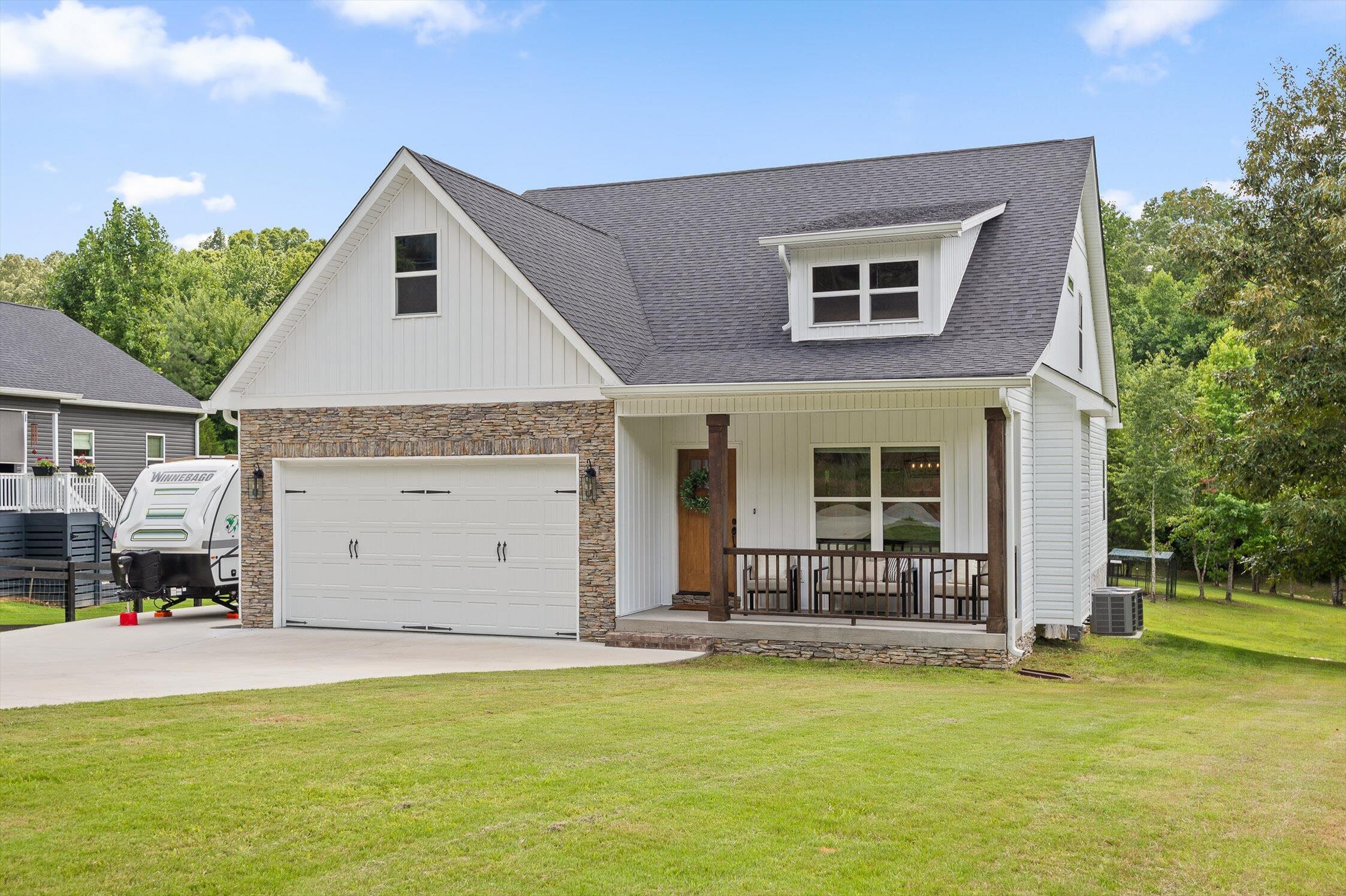 3767 Lee Pike Soddy Daisy, TN 37379 - Photo 2 of 58 14-Lee-14