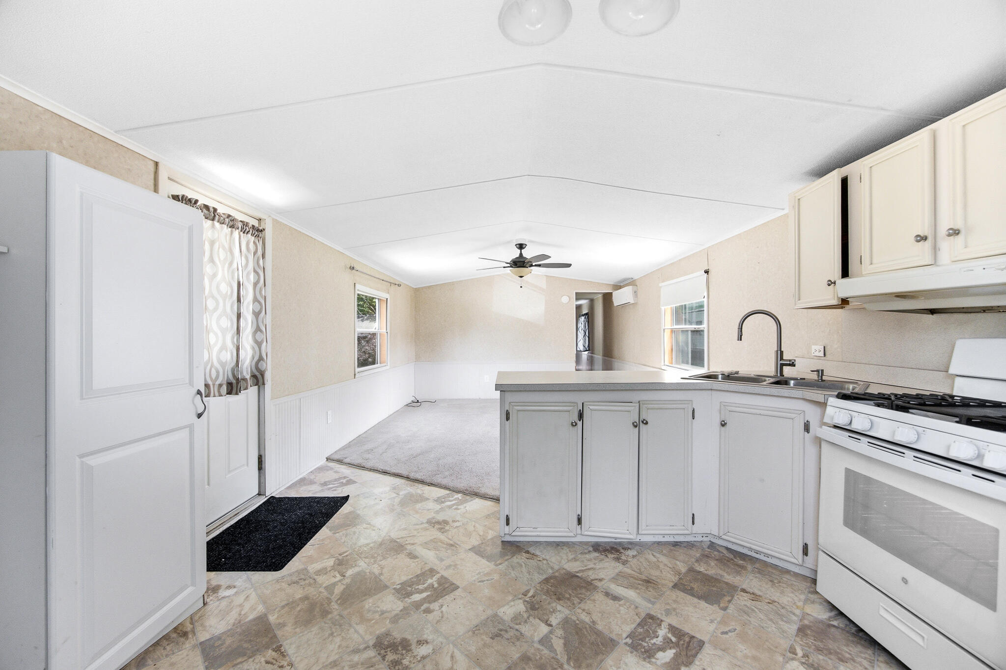 30 C Street Bangor, ME 04401 - Photo 5 of 23 Interiors-3