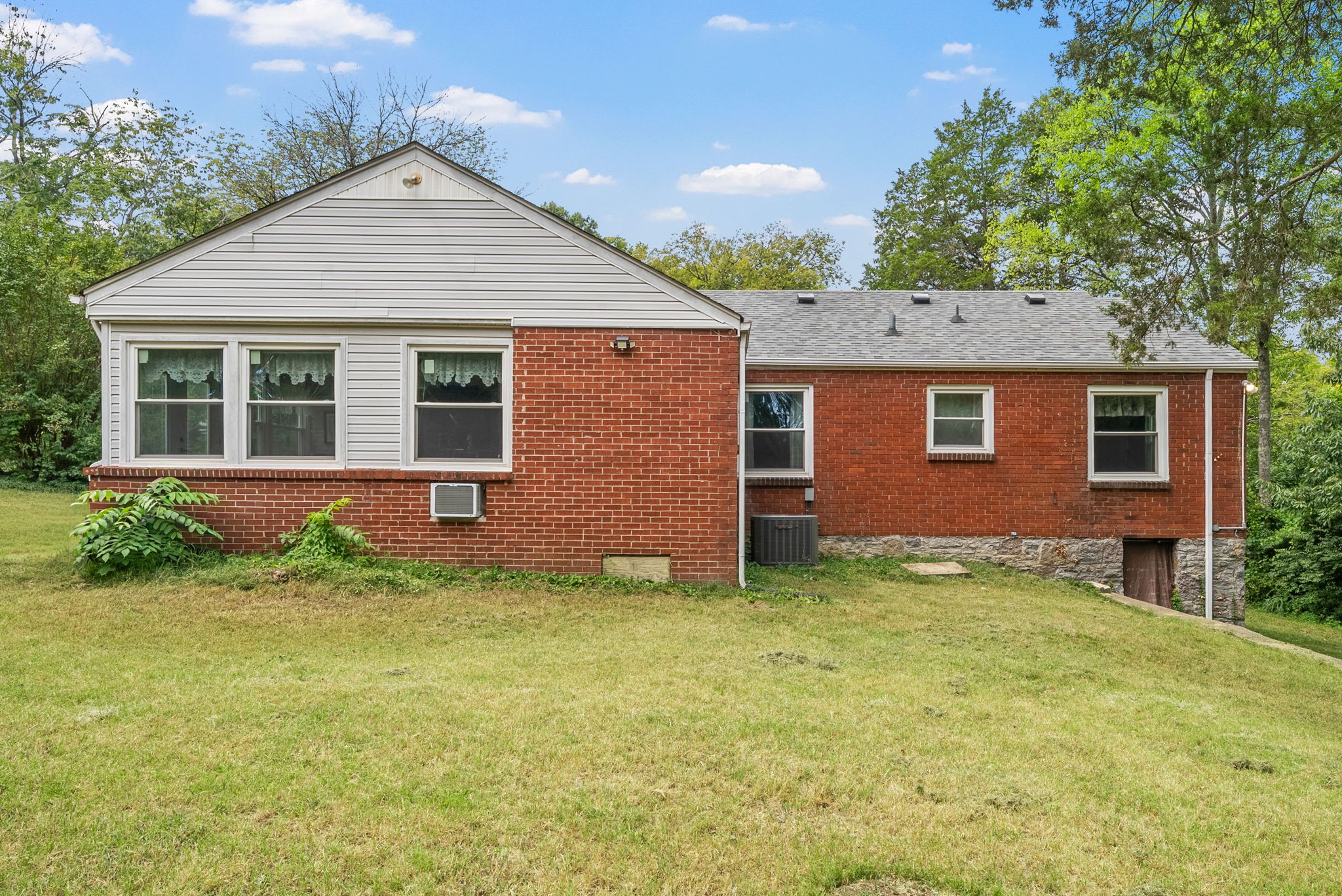 239 West Marthona Road Madison, TN 37115 - Photo 40 of 42 Gallery Image 40