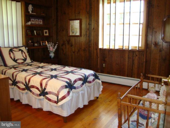 5556 Catholic Church Road Jefferson, MD 21755 - Photo 14 of 20 Bedroom #2