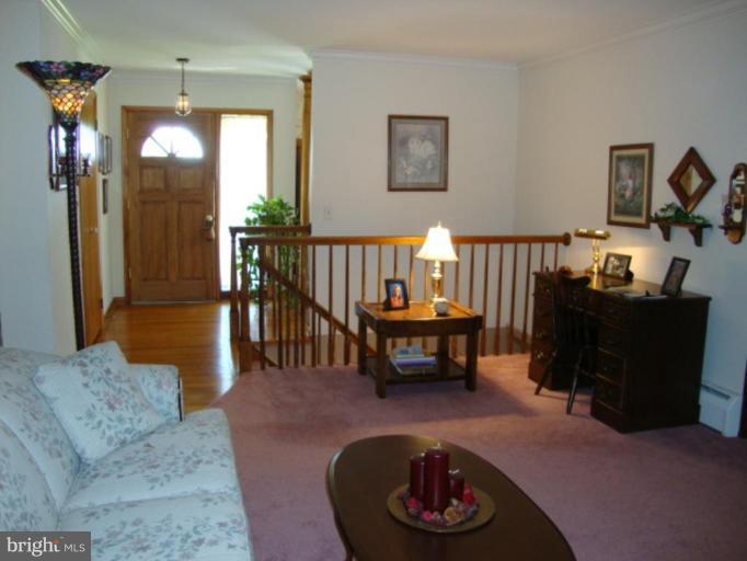 5556 Catholic Church Road Jefferson, MD 21755 - Photo 10 of 20 Entrance / Foyer