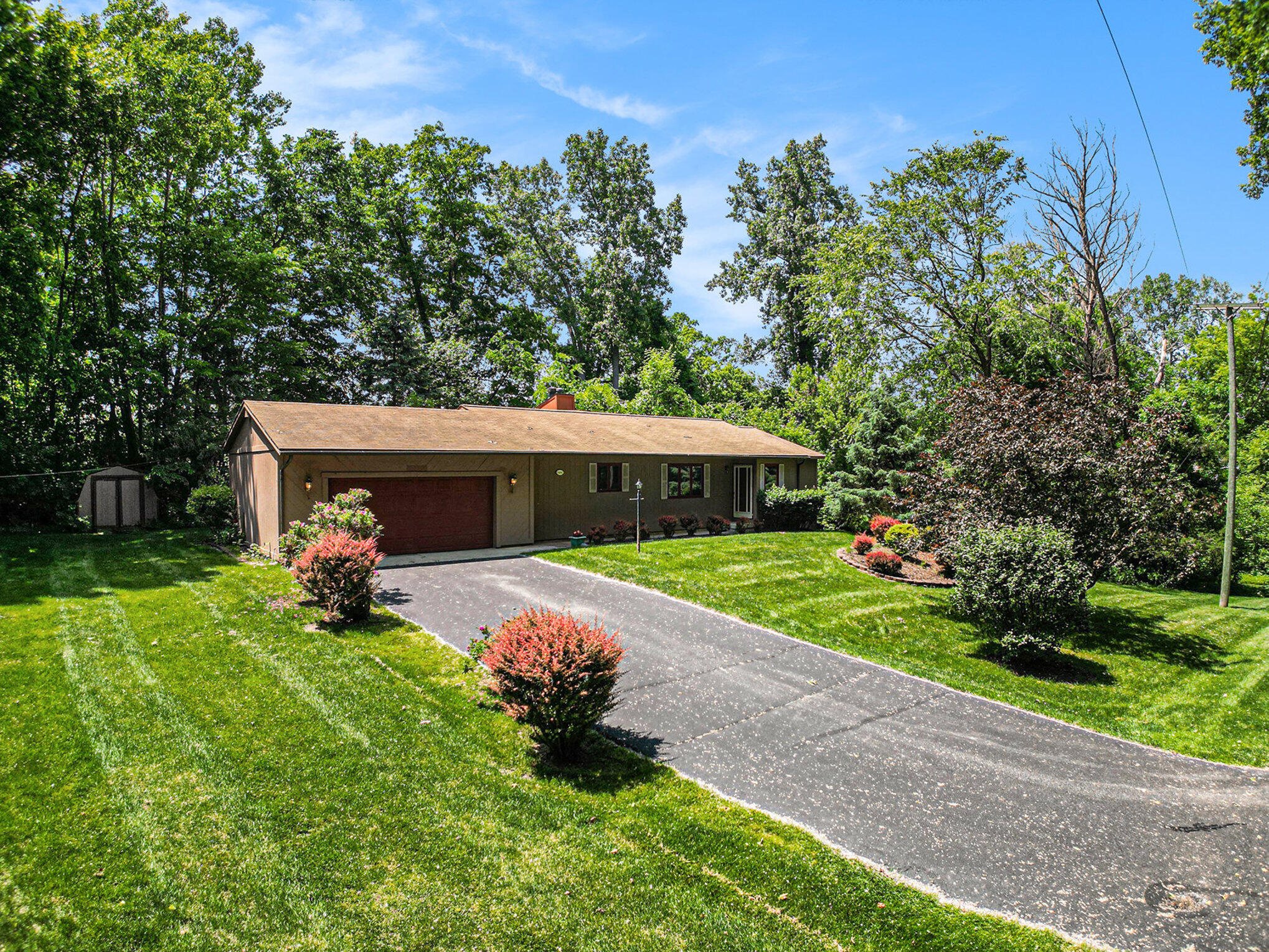 4104 Rurik Drive Howell, MI 48843 - Photo 33 of 39 033_dji_0226_491
