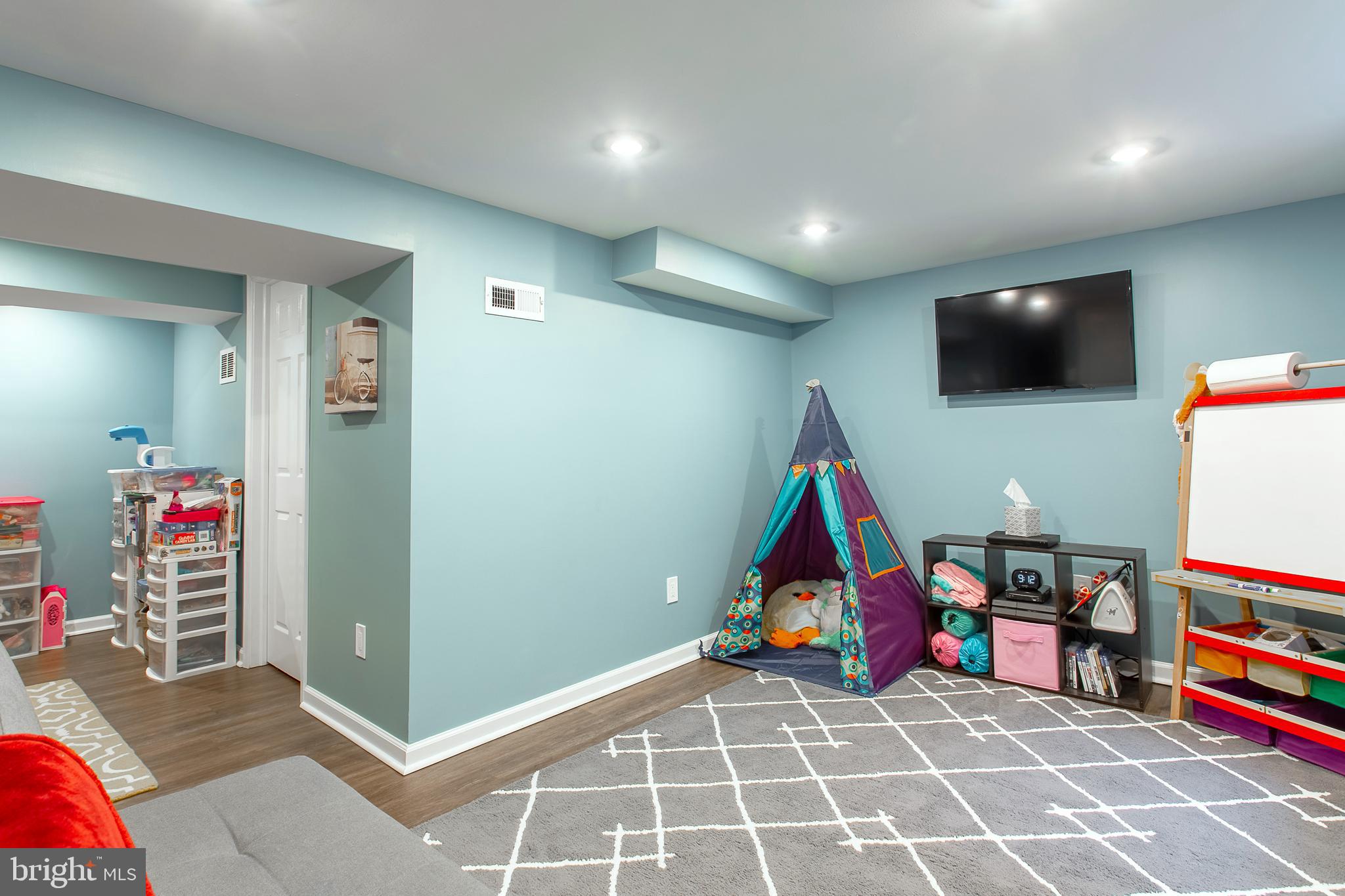 405 North Manoa Road Havertown, PA 19083 - Photo 12 of 20