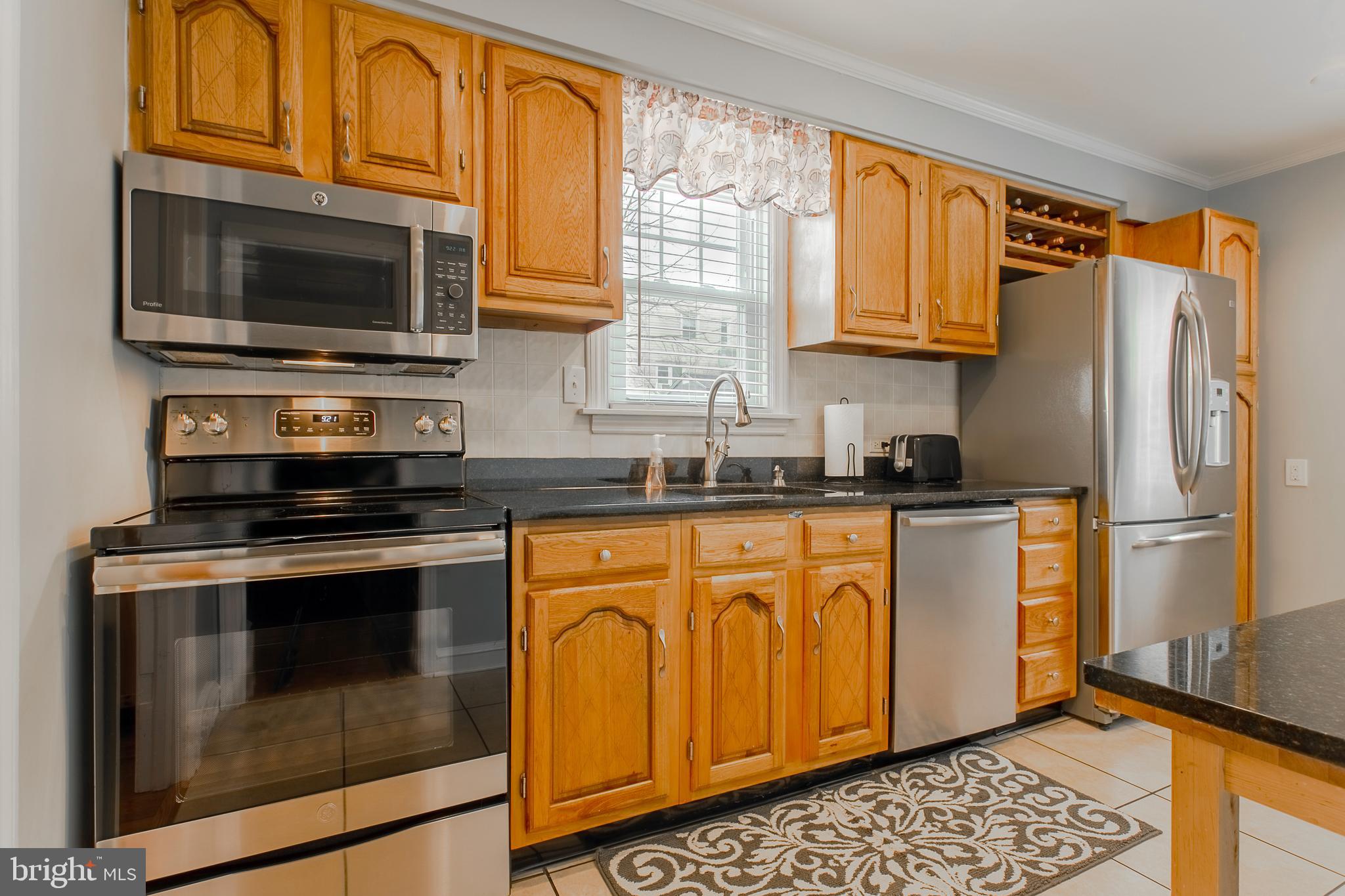 405 North Manoa Road Havertown, PA 19083 - Photo 8 of 20