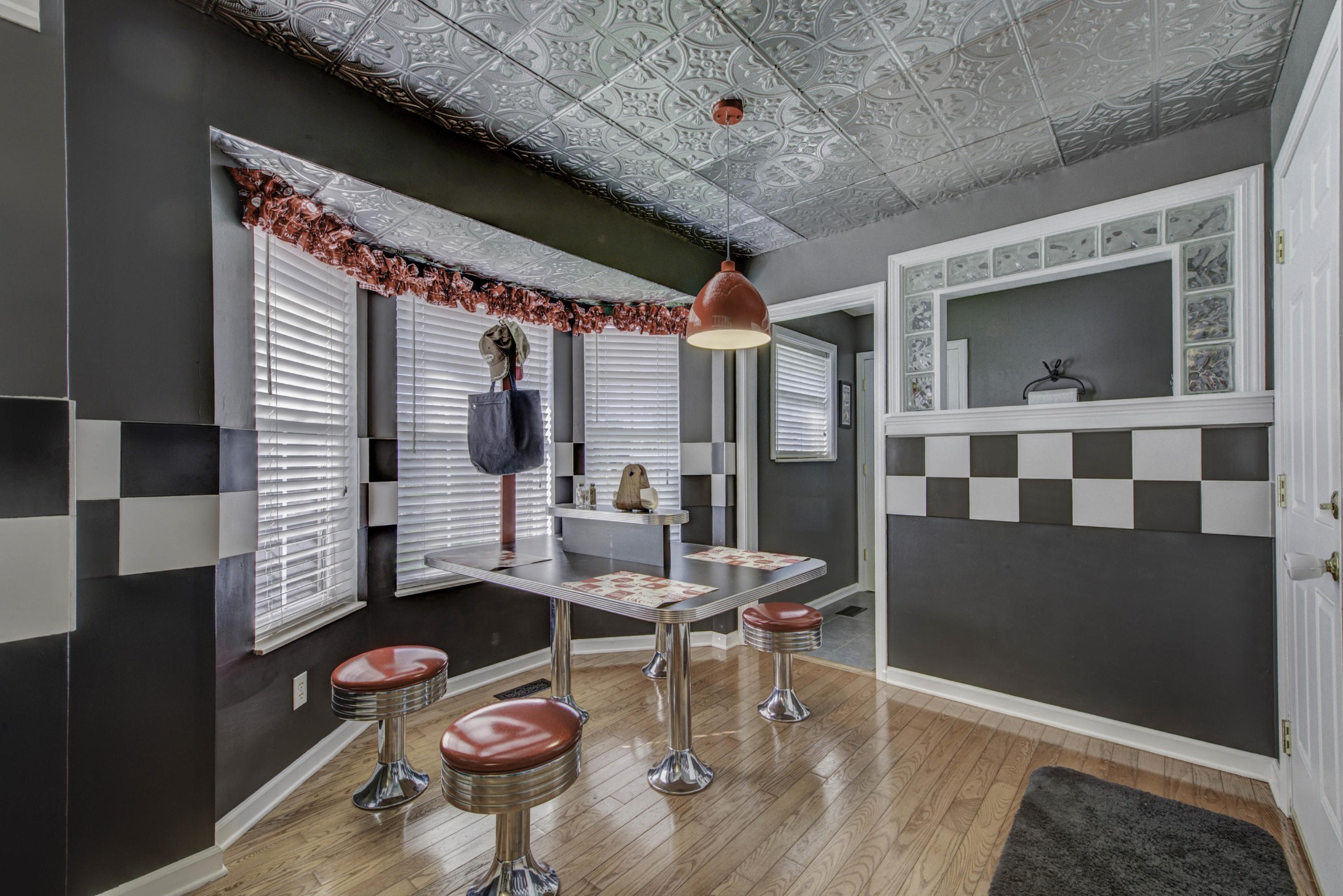 1904 Crest Road Maryville, TN 37804 - Photo 13 of 47 Gallery Image 13