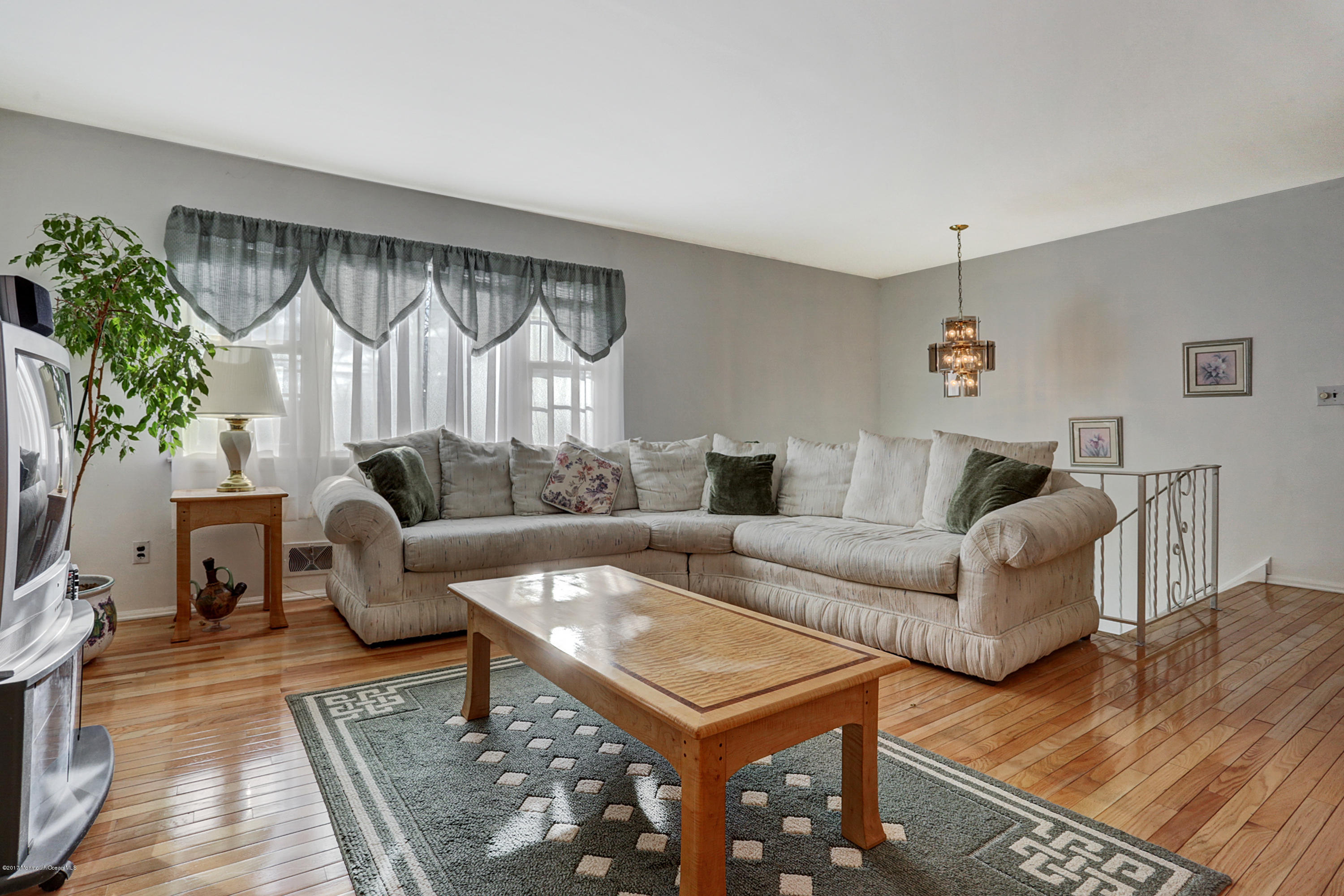 911 Bow Road Toms River, NJ 08753 - Photo 3 of 25 Beautiful hardwood floors