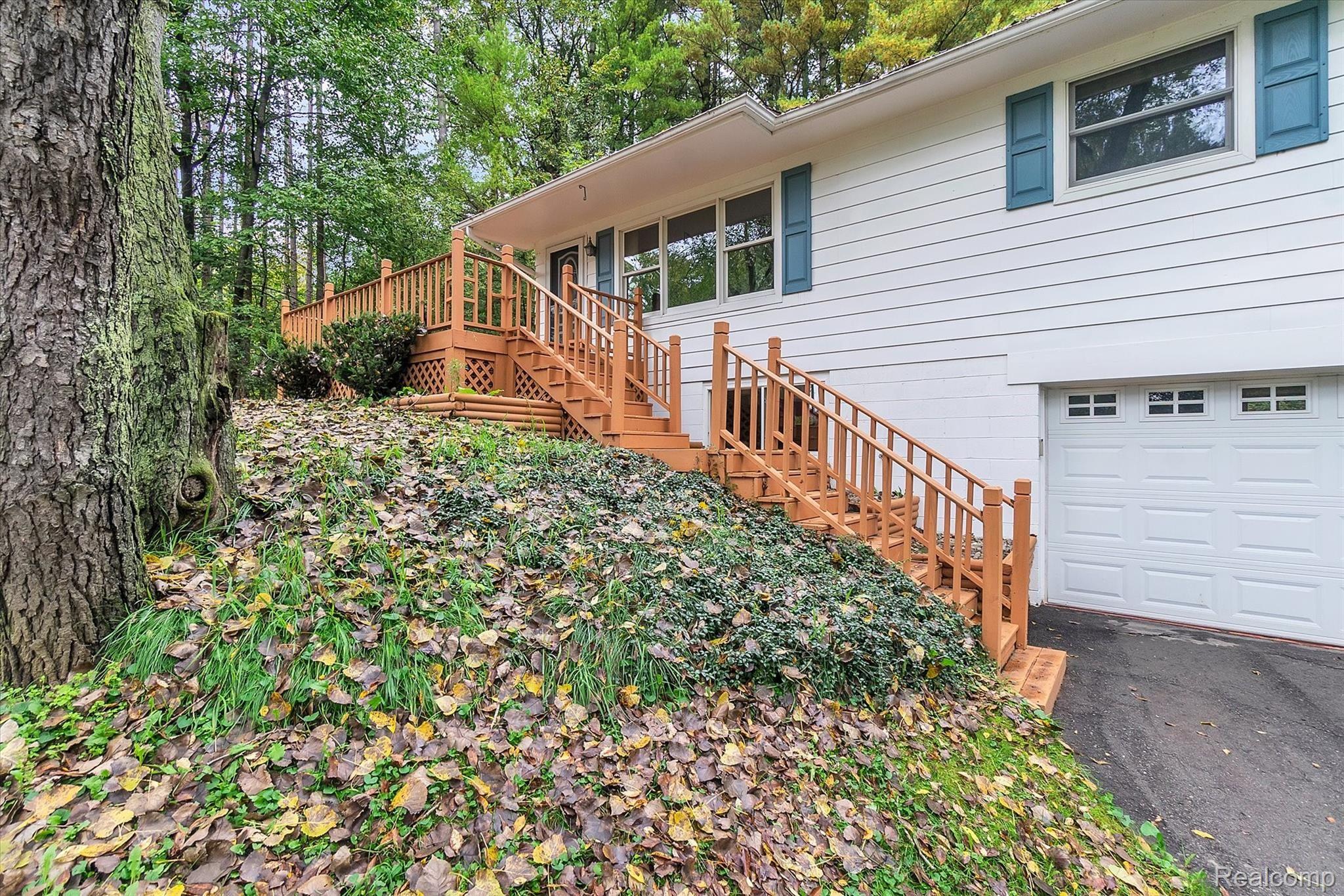 3335 Jewell Road Howell, MI 48843 - Photo 5 of 32 05-3335-Jewell-Rd-Howell-MI-48843-WindowStill-Real-Estate-Photography-5.jpg
